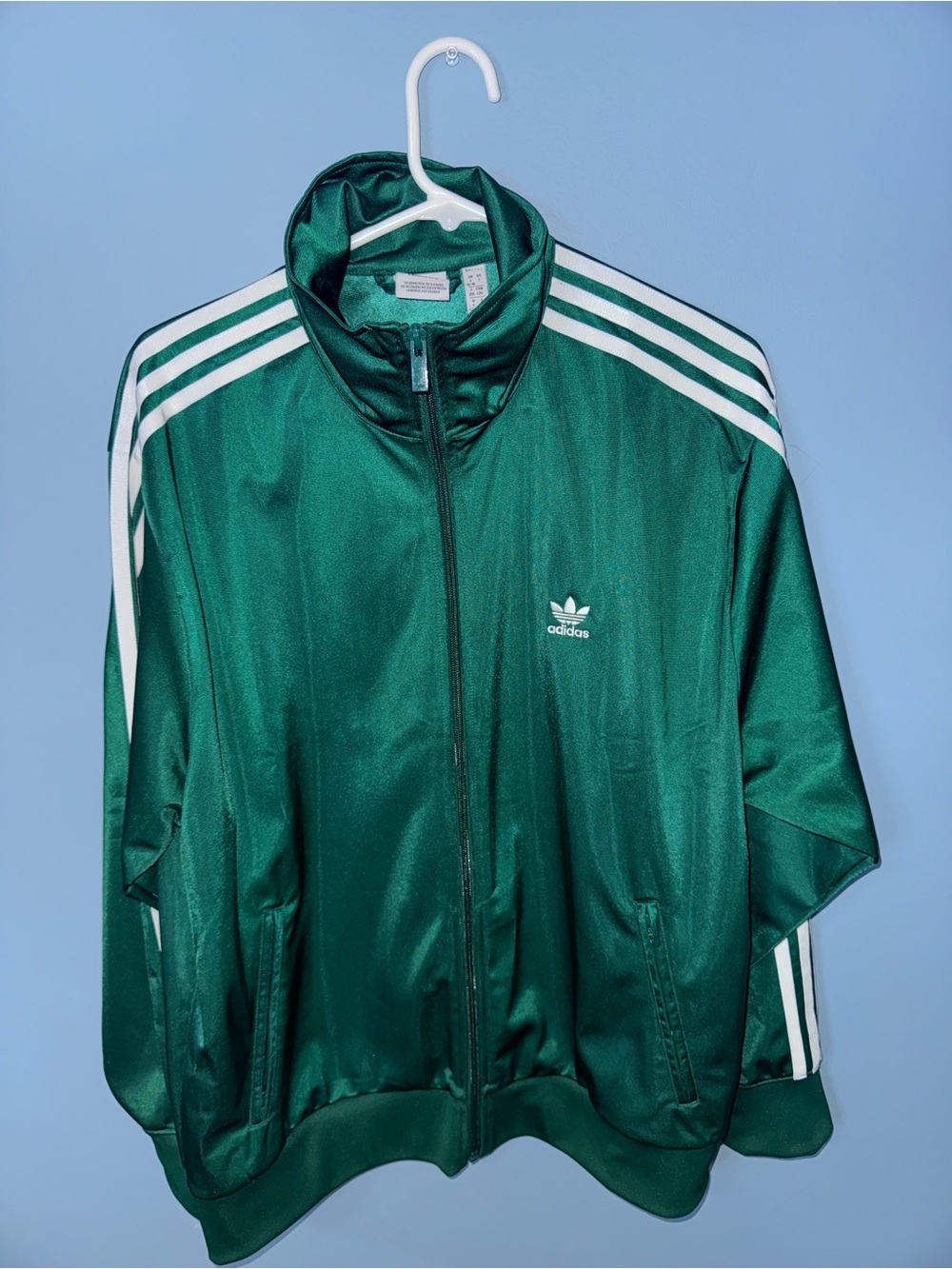 “Collegiate green/white” loose Firebird track top